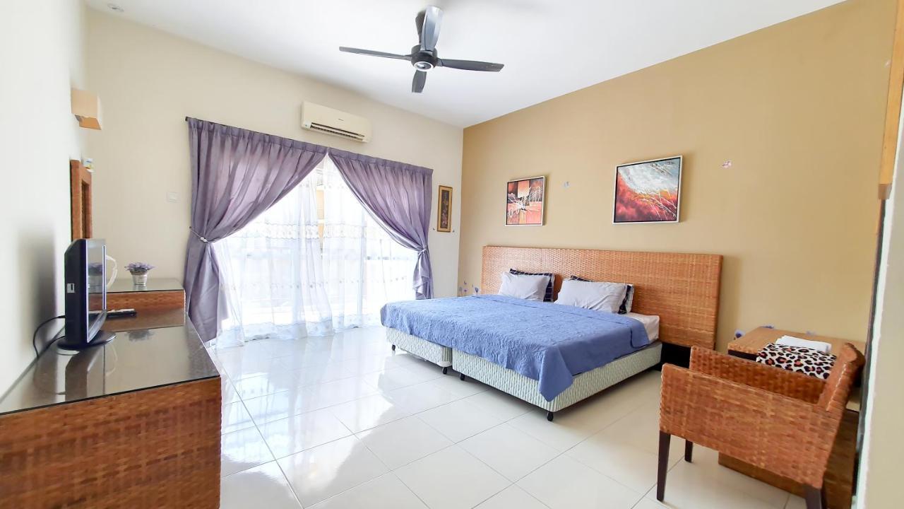 Gold Coast Morib By 369 Stay Kampong Tanjong Pechah Exterior photo